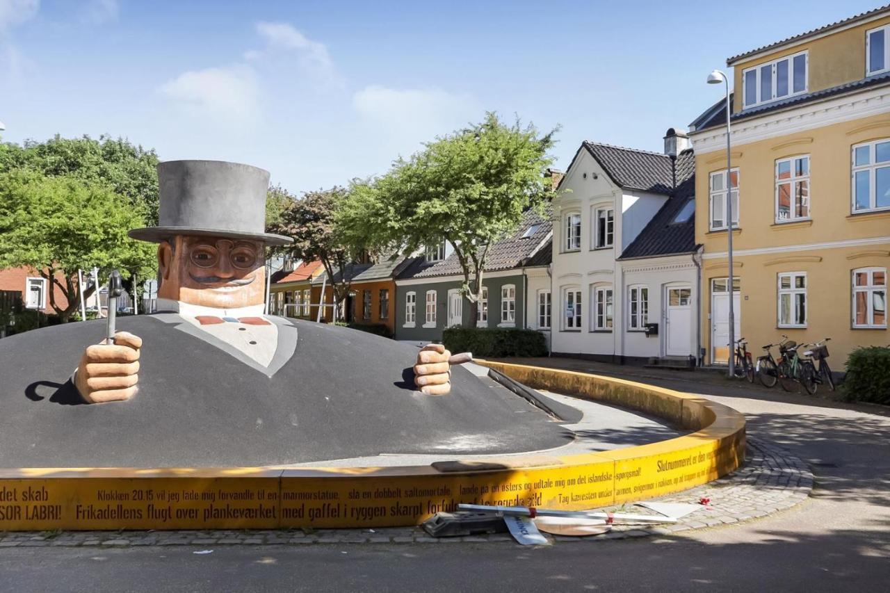 Professor Labri Apartments Odense Bagian luar foto