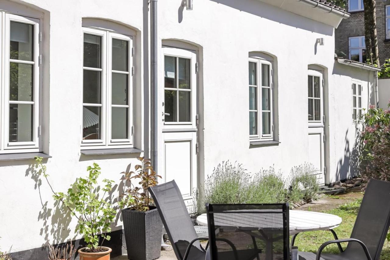 Professor Labri Apartments Odense Bagian luar foto